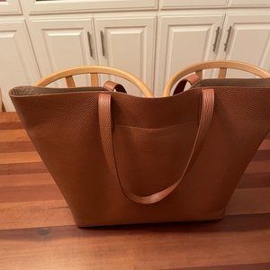 Cuyana Structured Tote with Organizational Insert